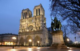 Notre Dame Cathedral 3.5 km